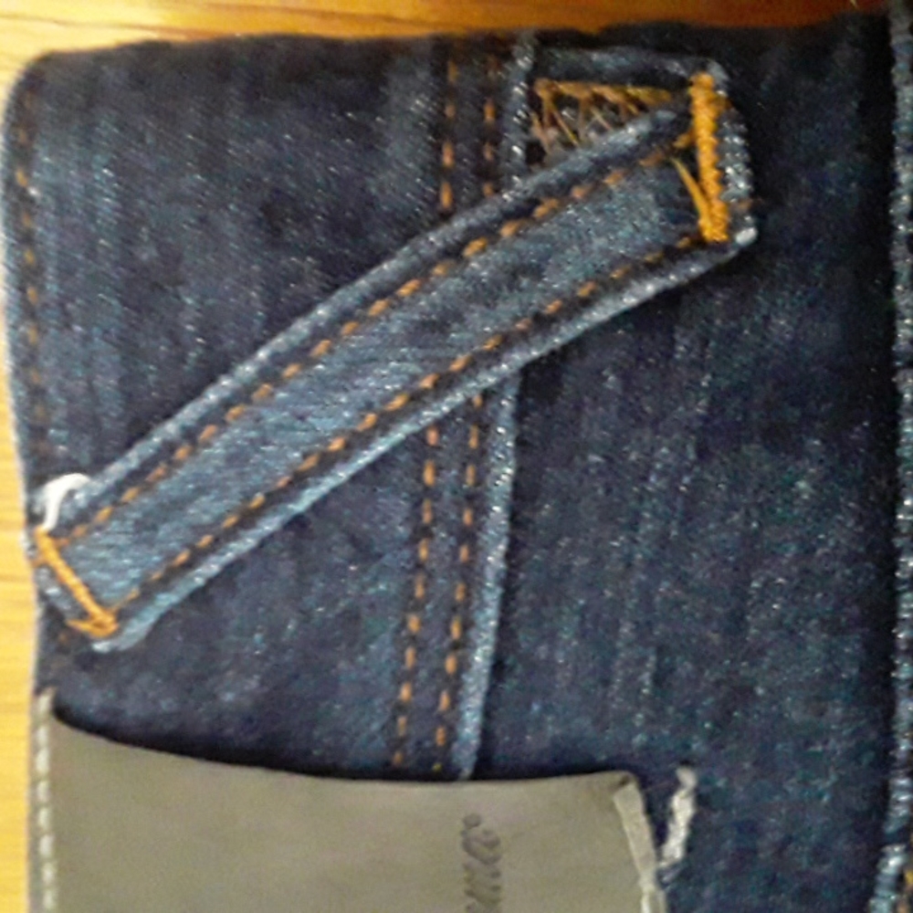 Jean's - Picture 11 of 16